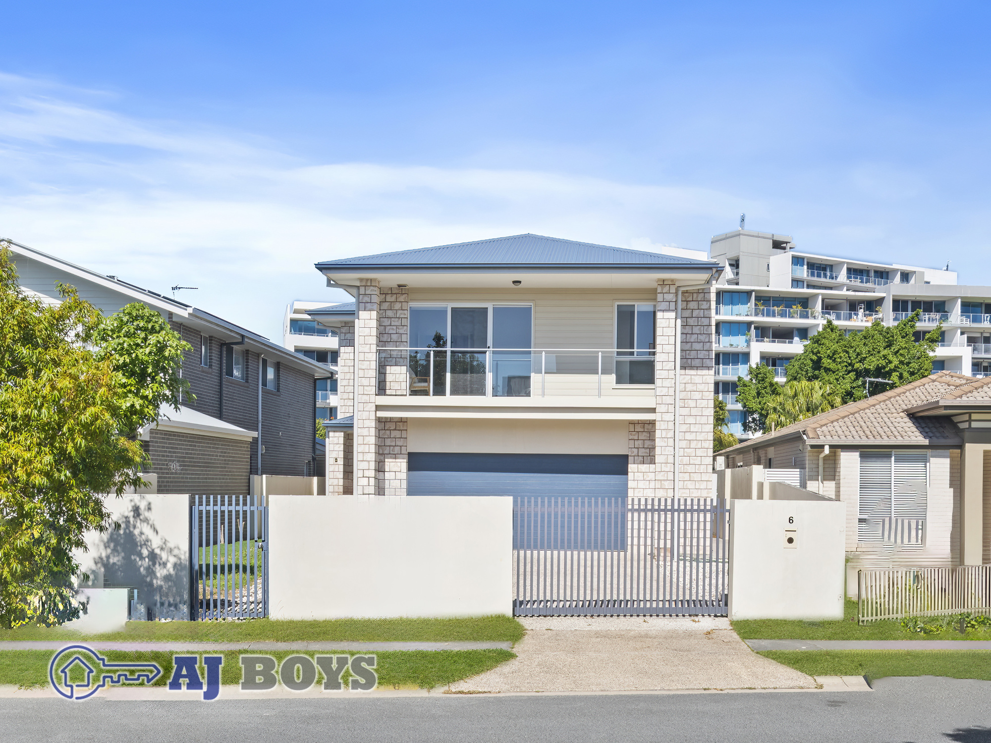 Contemporary Family Home in Harbour Quays